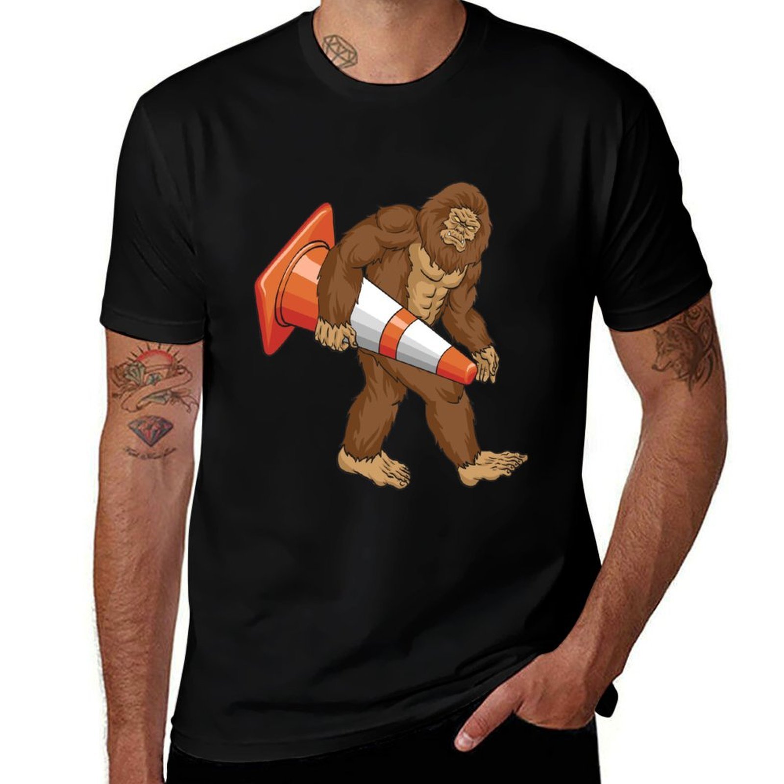 Road Traffic Cone - Bigfoot Traffic Cone - Camiseta divertida